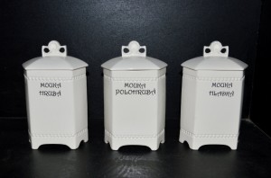 Dóza na potraviny bílá 1l. 1ks