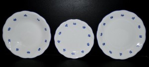 Porcelánová sada talířů, dekor modrá házenka, 18 dílná