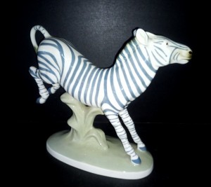 Porcelánová soška Zebra luxor