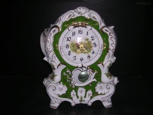 Porcelánové hodiny krbové 763 32 cm