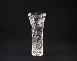 Váza křišťálová broušená 80045/35003/250 25 cm. dekor "páv/kometa"