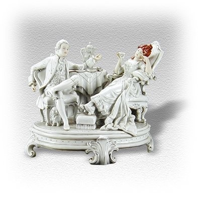 Porcelánová socha - Odpolední čaj, svačina dekor protěž Royal Dux 