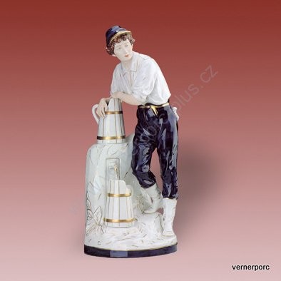 Porcelánová soška muže s vědry Royal Dux Bohemia 