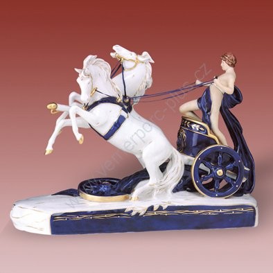 Porcelánová soška římské jízdy Royal Dux Bohemia 