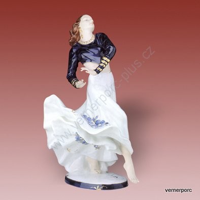 Porcelánová soška tančící dámy Royal Dux Bohemia 