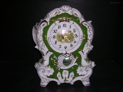 Porcelánové hodiny krbové 763 32 cm Leander Loučky 