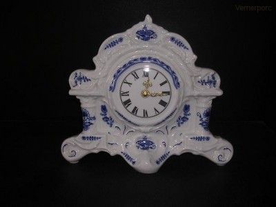 Porcelánové sloupové hodiny 25 cm Leander Loučky 